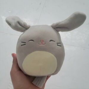 Squishmallows Small Soft Gray Bunny Plush Stuffie Animal Kids Toy Cutie Smiling